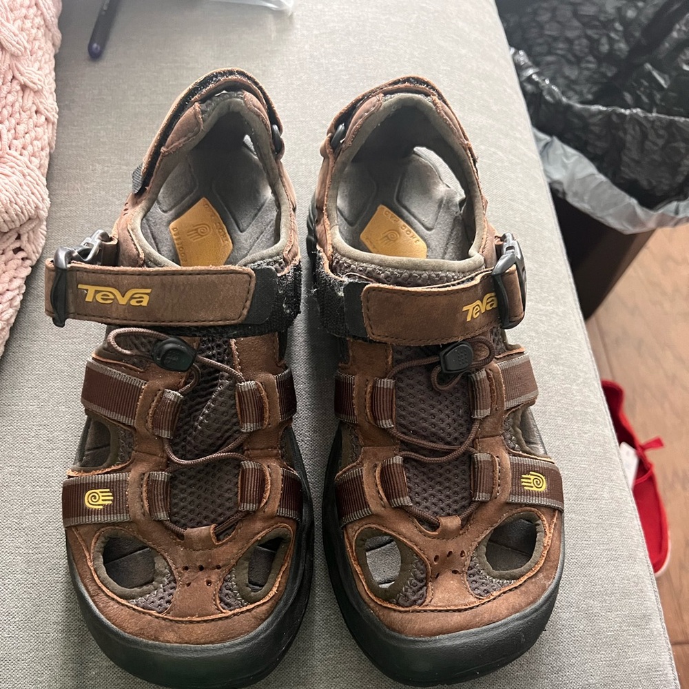Teva Omnium Brown Men Leather Sandals Hiking Sport Shoes Style 6153  size 9